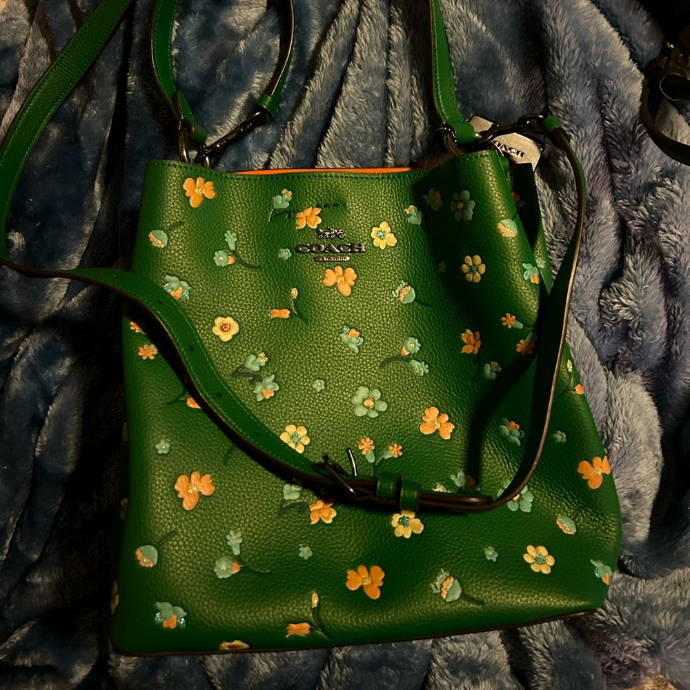 Coach crossbody green w floral
